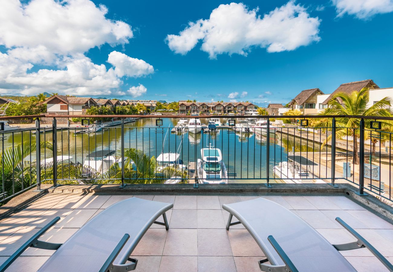 Appartement à Rivière Noire - La Balise Marina - Duplex by Horizon Holidays