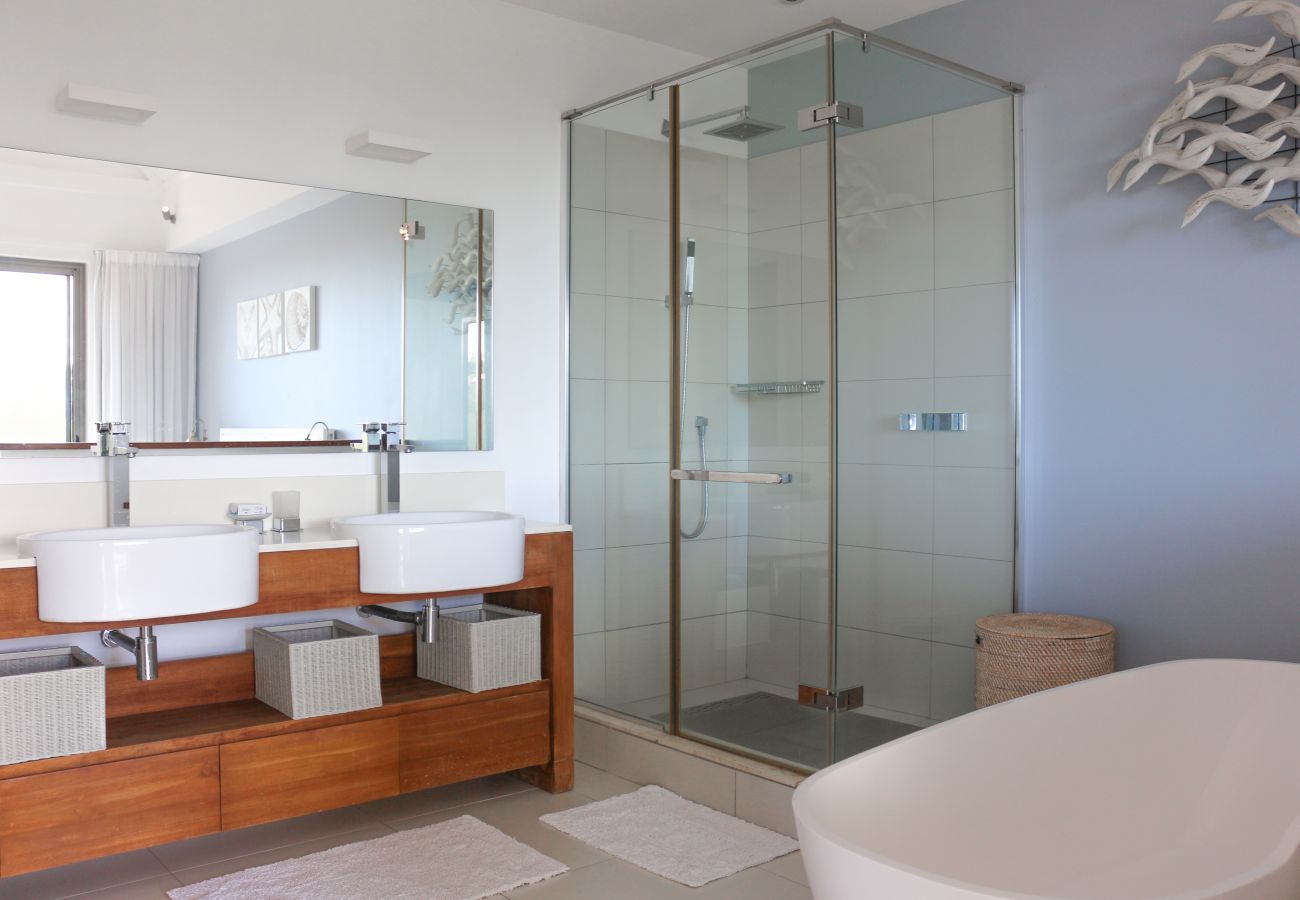 Appartement à Rivière Noire - West Coast Marina - Penthouse  2 Chambres