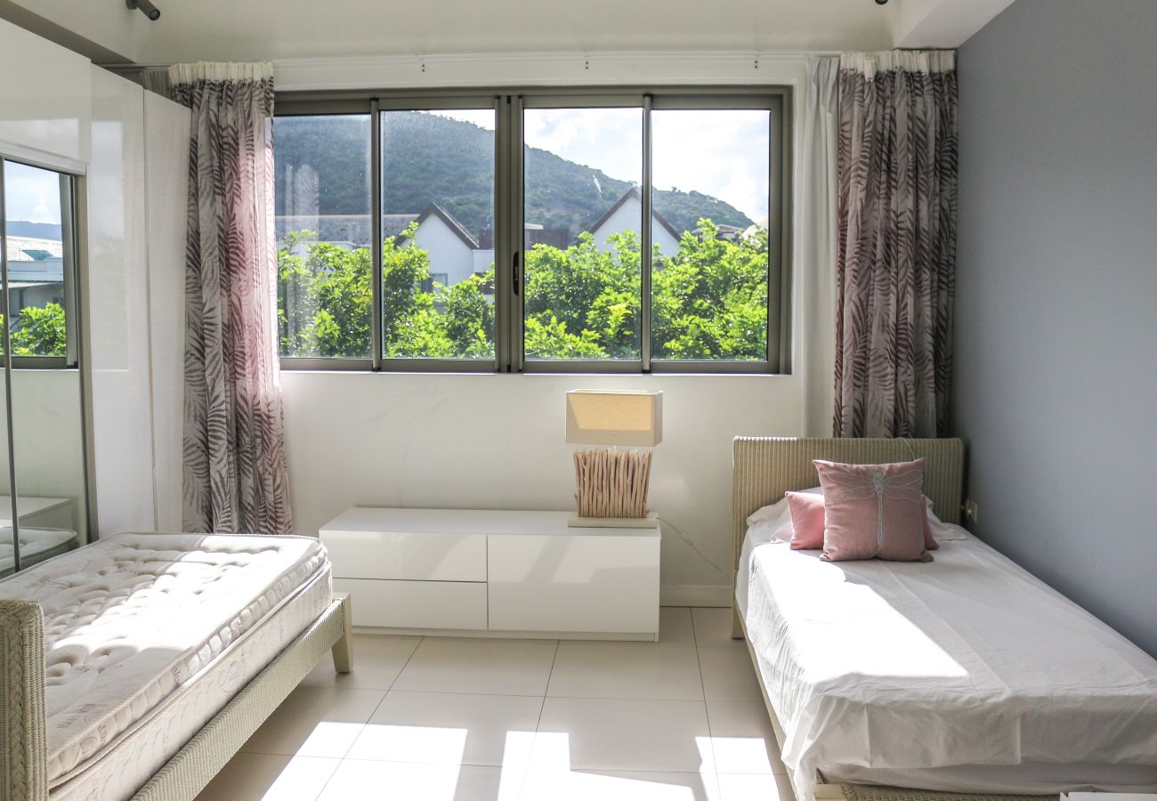 Appartement à Rivière Noire - West Coast Marina - Penthouse  2 Chambres