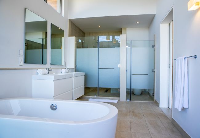Apartment in Rivière Noire - Manta Cove - Penthouse by Horizon Holidays Apartment in Rivière Noire - Manta Cove - Penthouse by Horizon Holidays