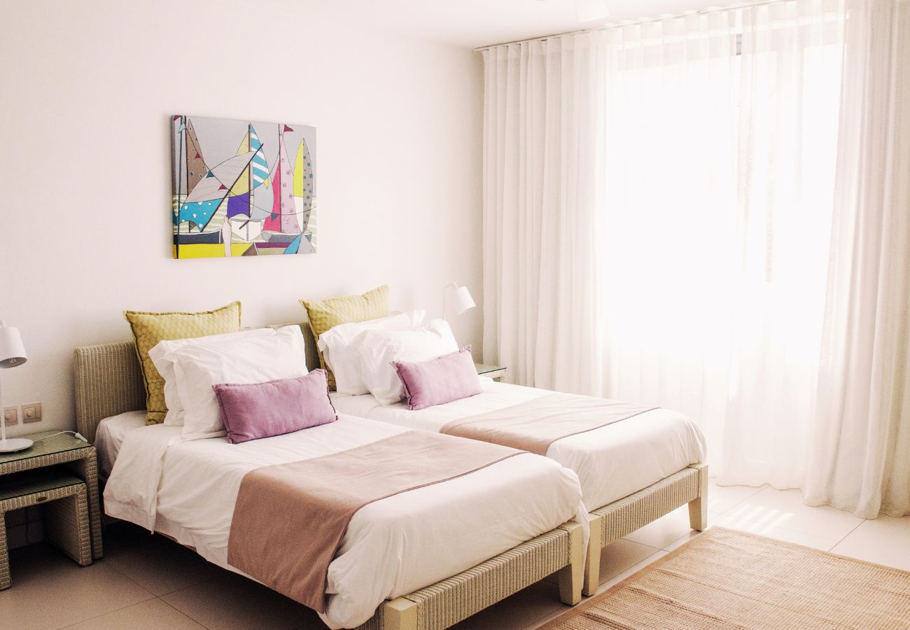 Apartment in Rivière Noire - West Island - Deluxe 3Br Apartment by Horizon Holidays