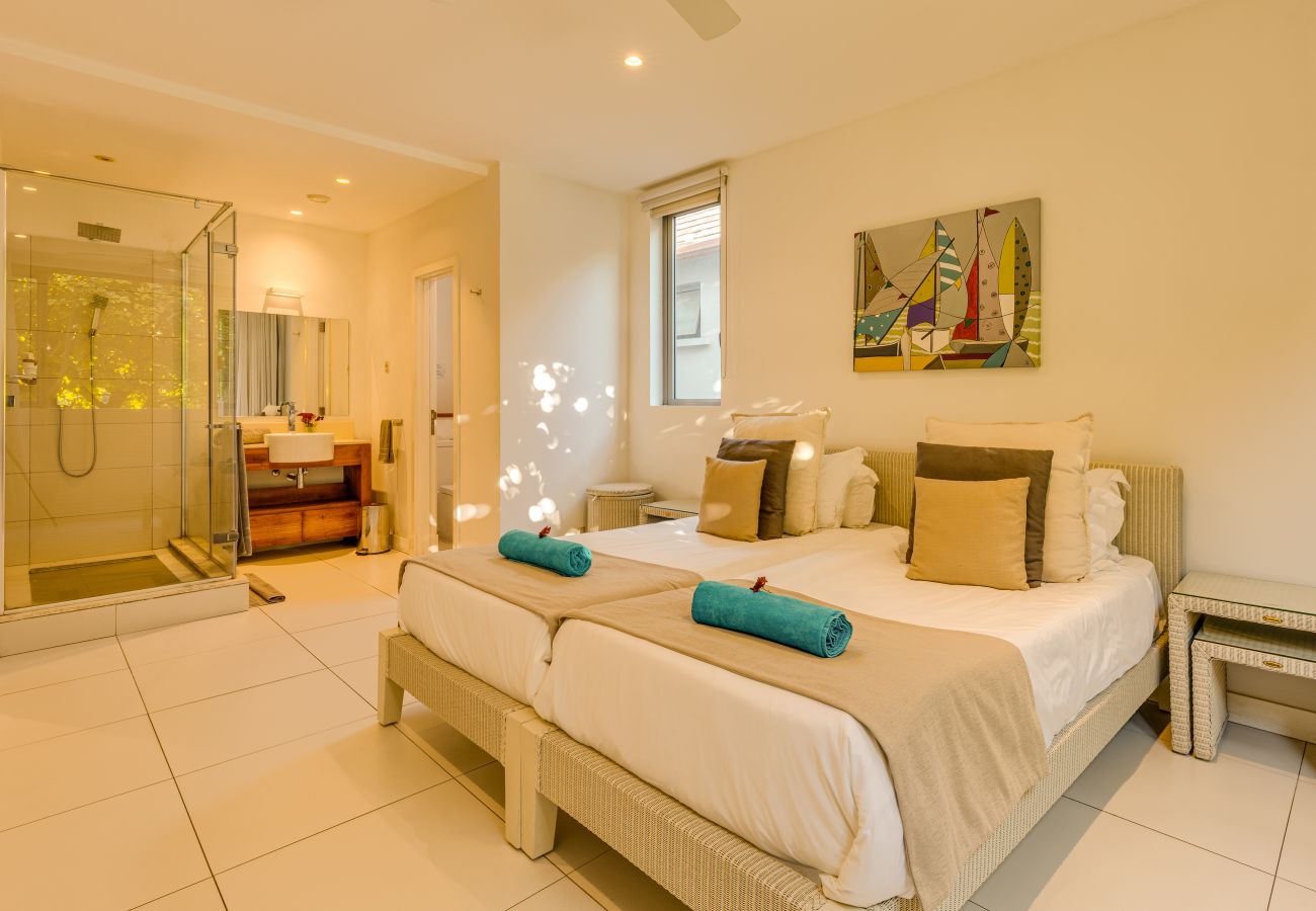 Apartment in Rivière Noire - West Island - Deluxe 3Br Apartment by Horizon Holidays