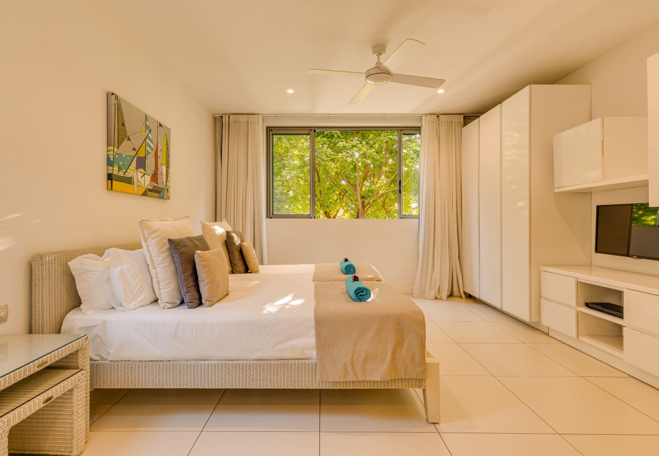 Apartment in Rivière Noire - West Island - Deluxe 3Br Apartment by Horizon Holidays