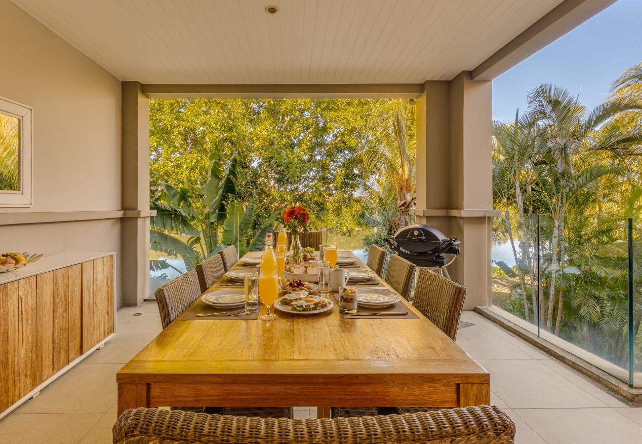 Apartment in Rivière Noire - West Island - Deluxe 3Br Apartment by Horizon Holidays