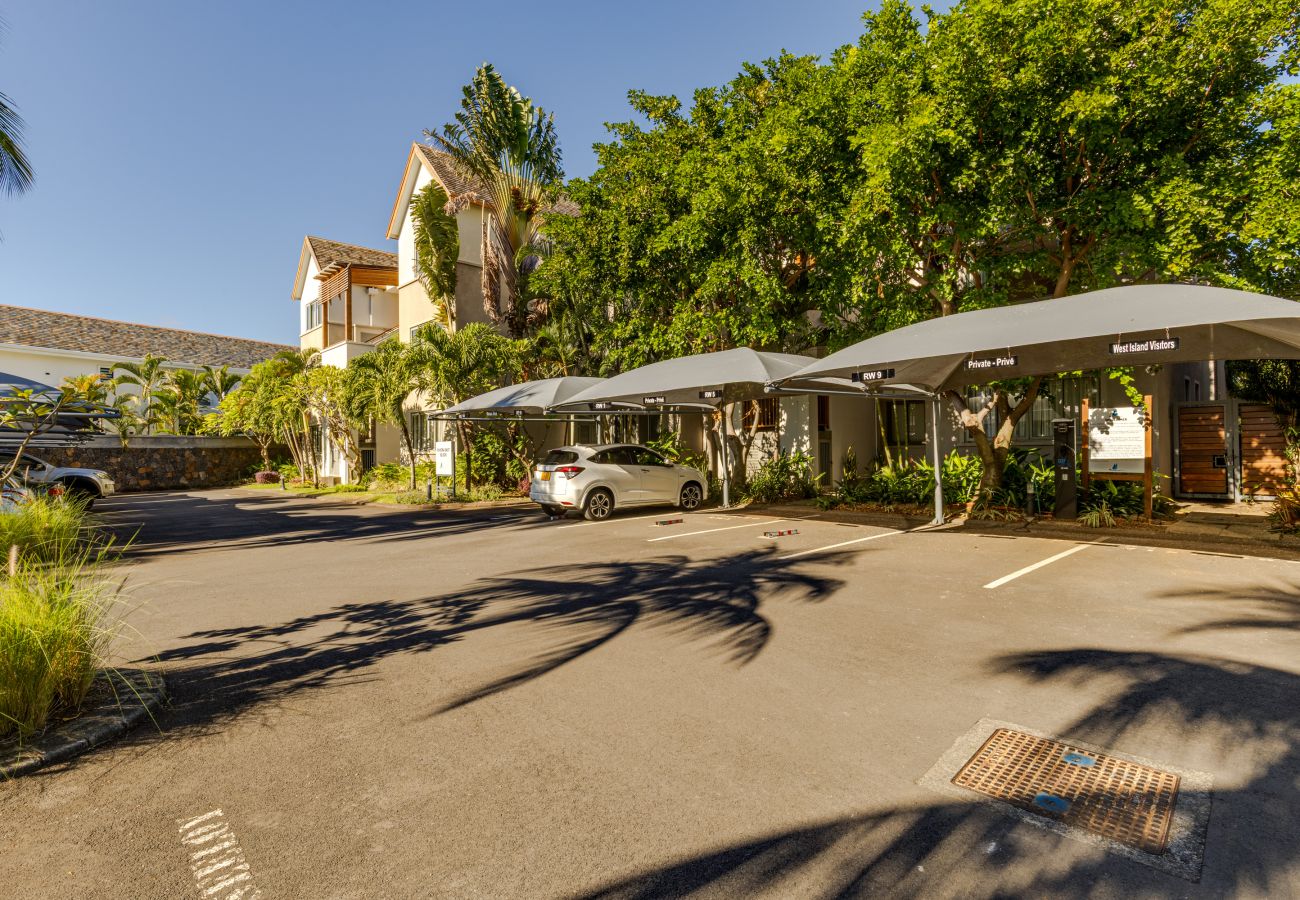 Apartment in Rivière Noire - West Island - Deluxe 3Br Apartment by Horizon Holidays