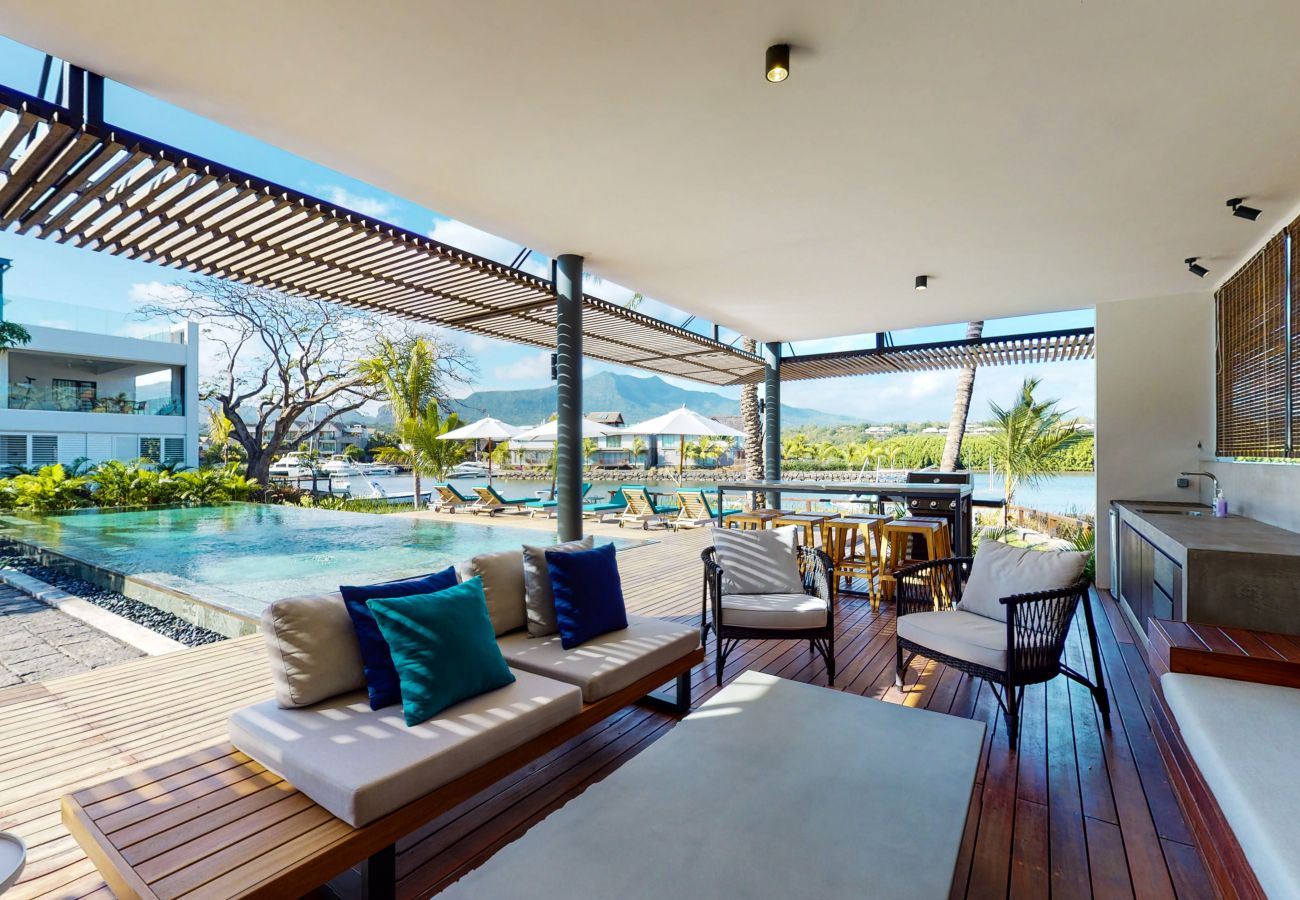 Apartment in Rivière Noire - The Waterclub - Premium Apartment by Horizon Holidays
