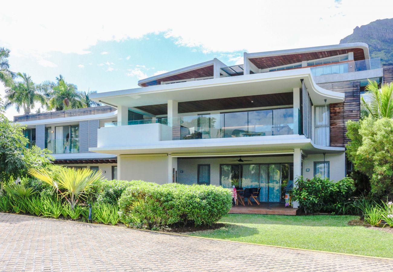 Apartment in Rivière Noire - Manta Cove - Suite