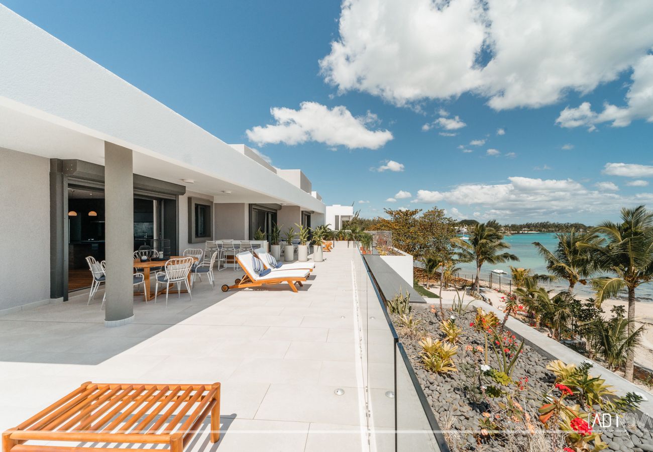Apartment in Peyrébère - Exclusive Penthouse at Pointe d'Azur by HORIZON Holidays