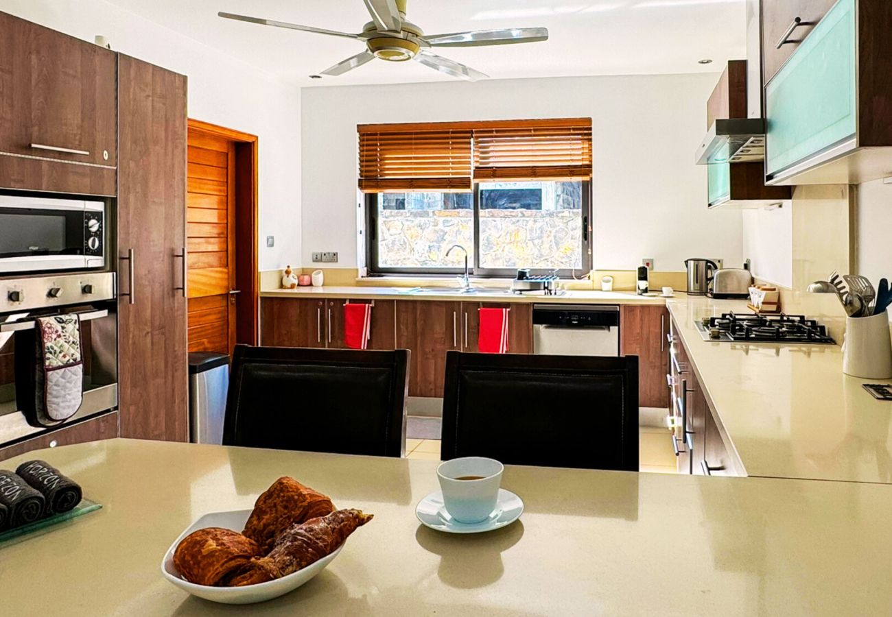 Apartment in Rivière Noire - Olana Beach - Premium Apartment by Horizon Holidays